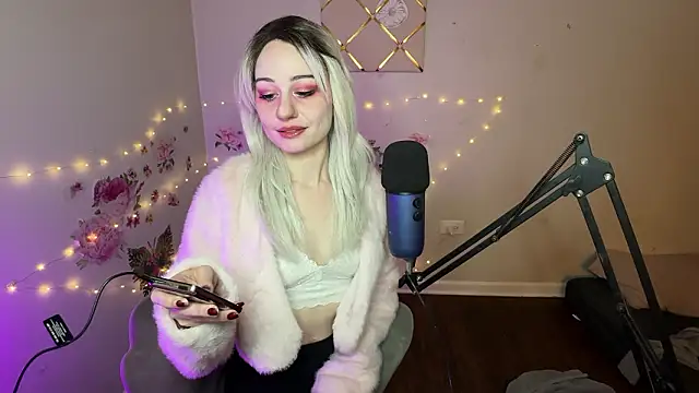 Starr1123 online show from 02-04-26, 04:07