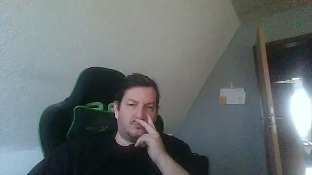 Golffahrer1982 online show from 10-04-25, 09:40