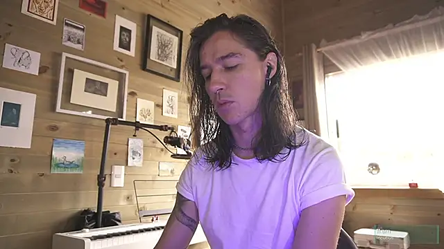 Snapshot of Antinoo_Gnothi chatting on 03-05-25, 04:24 Antinoo Gnothi online show from 03-05-25, 04:24