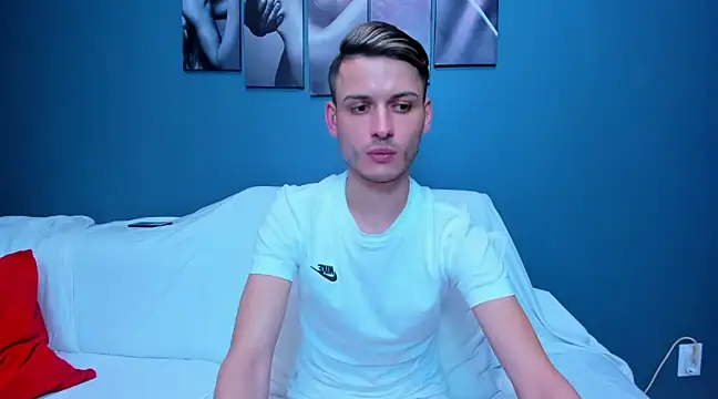 Snapshot of andboyfor6 chatting on 02-18-25, 05:09 andboyfor6 online show from 02-18-25, 05:09