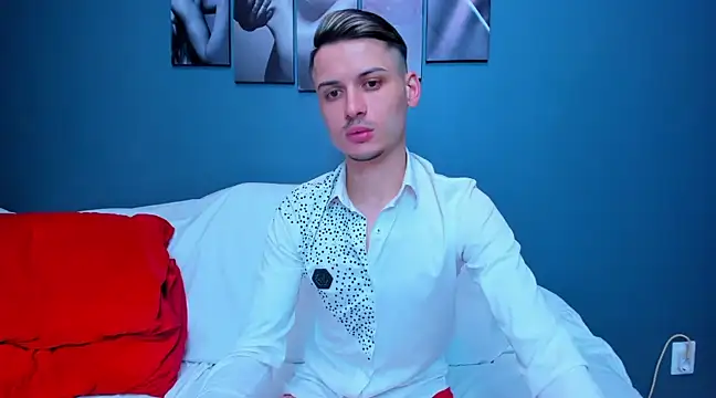 Snapshot of andboyfor6 chatting on 02-21-25, 09:24 andboyfor6 online show from 02-21-25, 09:24