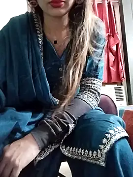 Snapshot of Noor_Darliing chatting on 04-30-26, 03:29 Noor Darliing online show from 04-30-26, 03:29