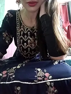 Snapshot of Noor_Darliing chatting on 05-03-26, 04:02 Noor Darliing online show from 05-03-26, 04:02