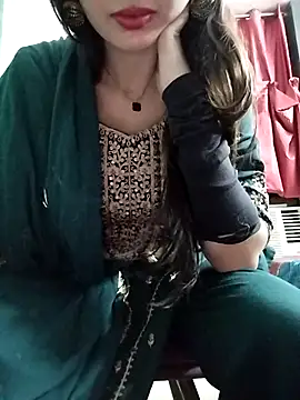 Snapshot of Noor_Darliing chatting on 05-07-26, 03:39 Noor Darliing online show from 05-07-26, 03:39