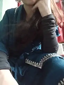 Snapshot of Noor_Darliing chatting on 05-13-26, 03:31 Noor Darliing online show from 05-13-26, 03:31