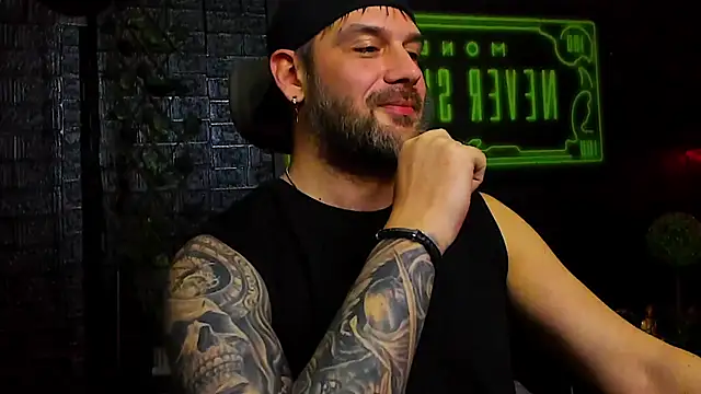 LexXHardy online show from 12-15-25, 12:59