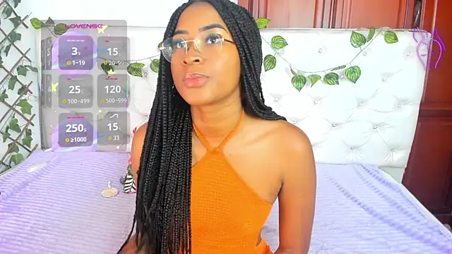 Snapshot of Andrea_Williams24 chatting on 09-19-25, 01:01 Andrea Williams24 online show from 09-19-25, 01:01