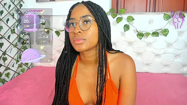 Snapshot of Andrea_Williams24 chatting on 10-11-25, 12:36 Andrea Williams24 online show from 10-11-25, 12:36