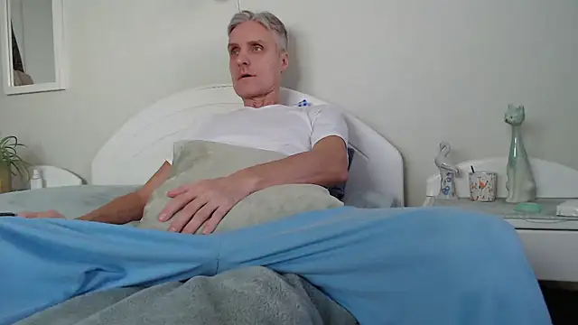 StrongBill online show from 01-18-25, 02:23