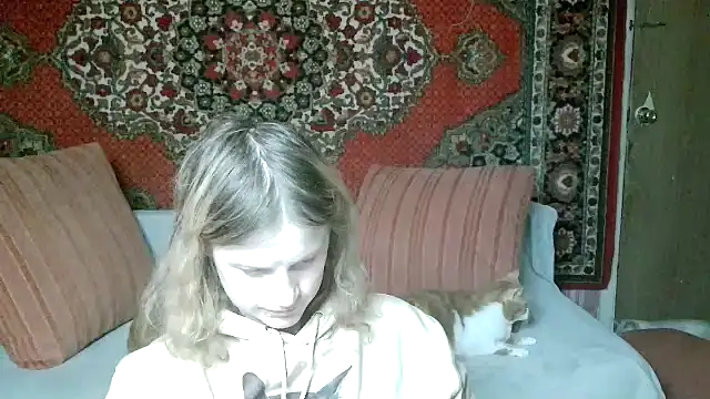 Kathlyn  Heath online show from 12-20-25, 06:04