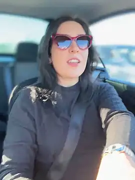 Lilith  D online show from 01-31-25, 04:17