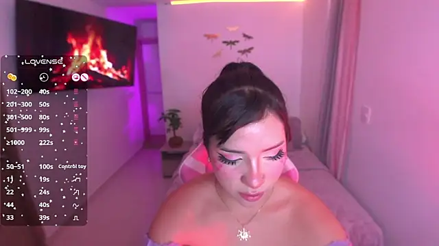 angel rouse  online show from 04-12-26, 02:49