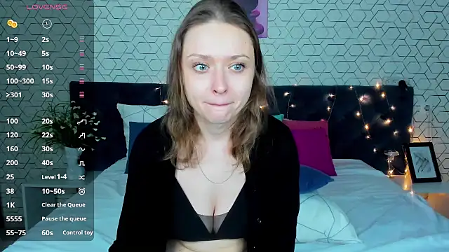 Snapshot of Linda_Bryant chatting on 12-29-24, 01:02 Linda Bryant online show from 12-29-24, 01:02