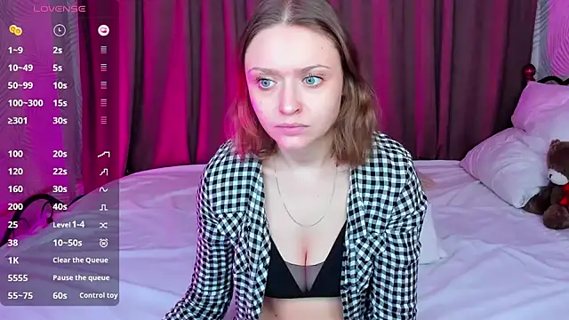 Snapshot of Linda_Bryant chatting on 01-19-25, 12:49 Linda Bryant online show from 01-19-25, 12:49