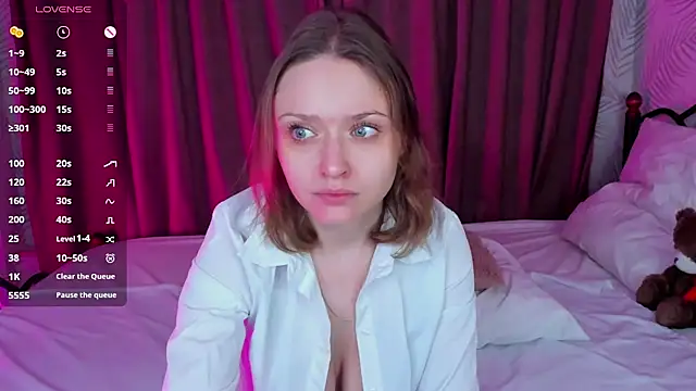 Snapshot of Linda_Bryant chatting on 02-27-25, 12:32 Linda Bryant online show from 02-27-25, 12:32