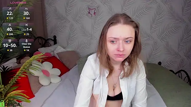 Linda Bryant online show from 03-12-26, 01:01