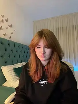  Chlo  e online show from 02-12-25, 09:43