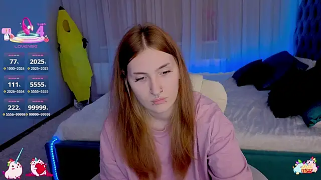  Chlo  e online show from 10-10-25, 12:31