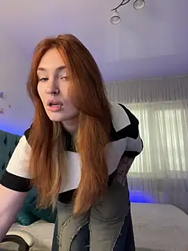  Chlo  e online show from 10-24-25, 10:55