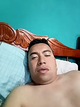 Snapshot of Diego_leon27 chatting on 12-28-24, 01:06 Diego leon27 online show from 12-28-24, 01:06