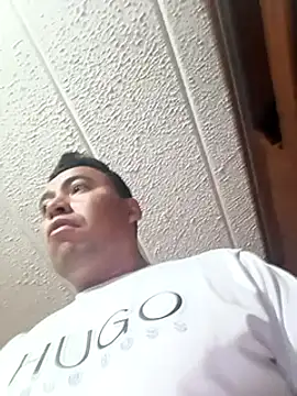 Snapshot of Diego_leon27 chatting on 01-21-25, 02:33 Diego leon27 online show from 01-21-25, 02:33