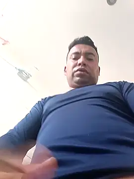 Snapshot of Diego_leon27 chatting on 01-23-25, 08:45 Diego leon27 online show from 01-23-25, 08:45