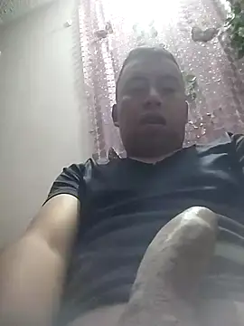 Snapshot of Diego_leon27 chatting on 03-21-25, 03:44 Diego leon27 online show from 03-21-25, 03:44