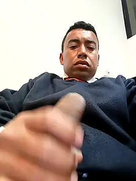 Snapshot of Diego_leon27 chatting on 02-22-26, 05:51 Diego leon27 online show from 02-22-26, 05:51