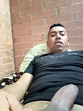 Snapshot of Diego_leon27 chatting on 04-08-26, 03:17 Diego leon27 online show from 04-08-26, 03:17