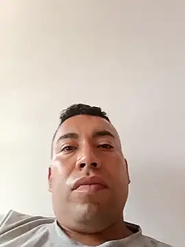 Snapshot of Diego_leon27 chatting on 04-27-26, 06:39 Diego leon27 online show from 04-27-26, 06:39
