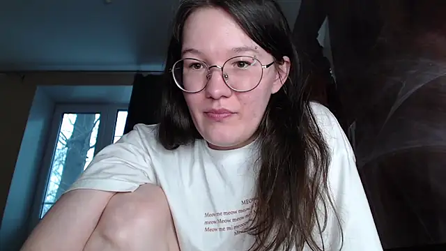 Snapshot of MiriamOr chatting on 01-19-25, 10:06 MiriamOr online show from 01-19-25, 10:06