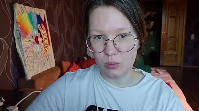 Snapshot of MiriamOr chatting on 11-15-25, 07:38 MiriamOr online show from 11-15-25, 07:38