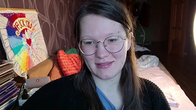 Snapshot of MiriamOr chatting on 12-19-25, 08:32 MiriamOr online show from 12-19-25, 08:32