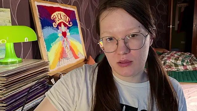 Snapshot of MiriamOr chatting on 01-09-26, 08:28 MiriamOr online show from 01-09-26, 08:28