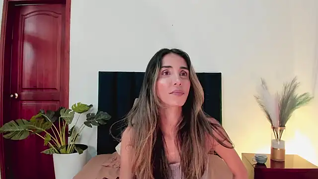 Snapshot of Nina_Cavaali chatting on 01-28-25, 06:07 Nina Cavaali online show from 01-28-25, 06:07