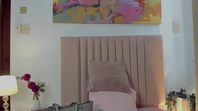 Snapshot of Nina_Cavaali chatting on 10-07-25, 11:51 Nina Cavaali online show from 10-07-25, 11:51