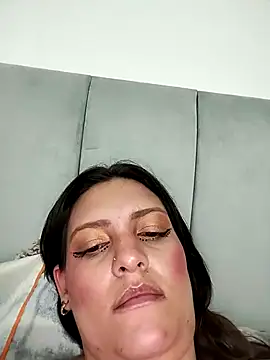 Snapshot of Mia_Hampton chatting on 03-07-25, 10:21 Mia Hampton online show from 03-07-25, 10:21