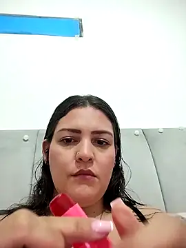 Mia Hampton online show from 04-05-26, 05:21