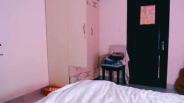 Cosmo Riri online show from 03-11-26, 10:21