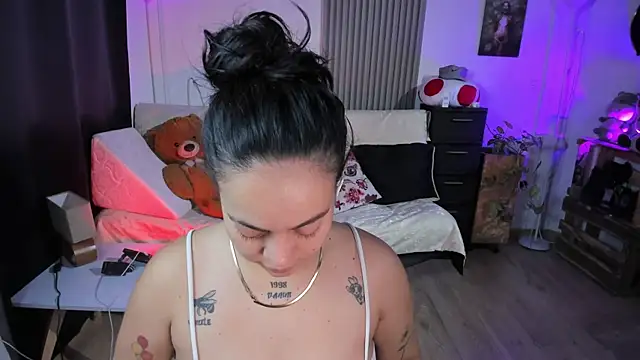 Cuttiealice online show from 03-15-25, 11:40