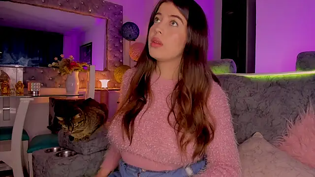 Snapshot of zoe_kittylove chatting on 10-28-25, 04:05 zoe kittylove online show from 10-28-25, 04:05