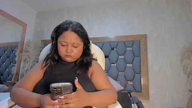 sophia reyes online show from 12-21-24, 11:33