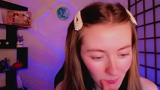 KateCuddle online show from 12-12-24, 05:31