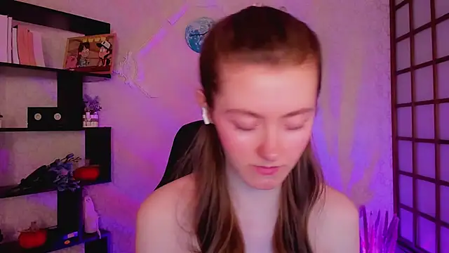 KateCuddle online show from 12-18-24, 02:10