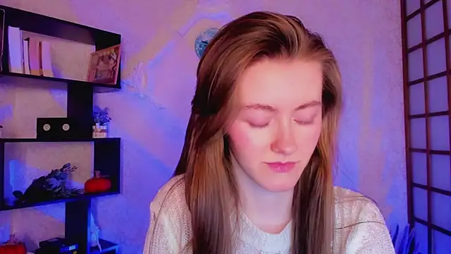 KateCuddle online show from 12-24-24, 07:06