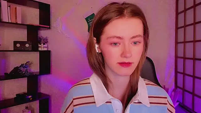 KateCuddle online show from 12-30-24, 01:37