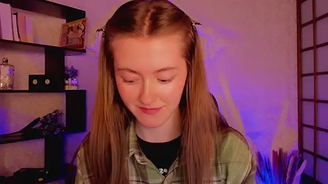 KateCuddle online show from 01-28-25, 05:43