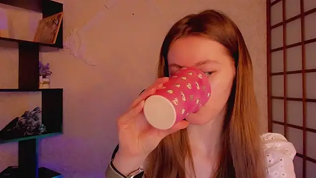 KateCuddle online show from 03-10-25, 05:33