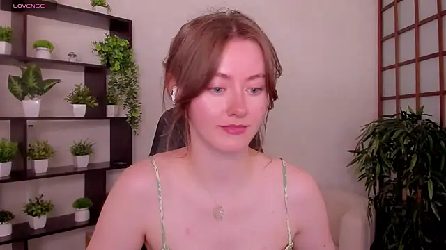 KateCuddle online show from 07-17-26, 02:18