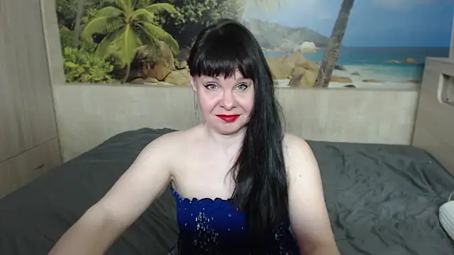 Snapshot of Aphelandra chatting on 01-24-25, 05:00 Aphelandra online show from 01-24-25, 05:00